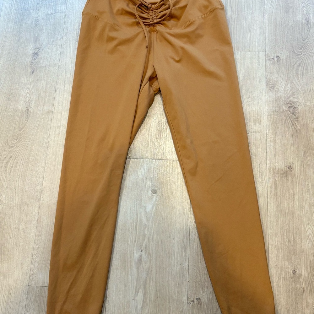 PINK Victoria's Secret Tan Activewear